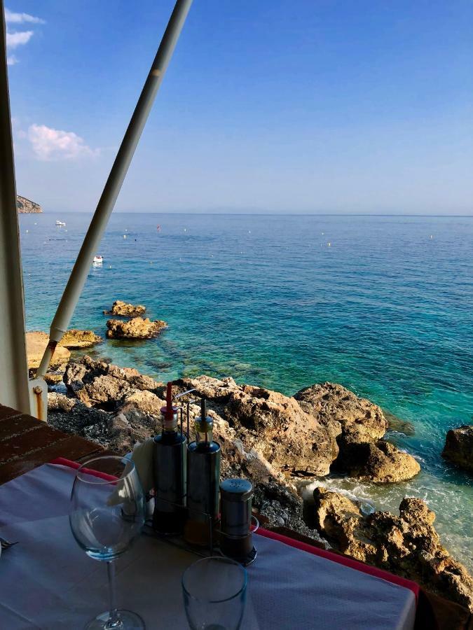Queen Vasilika Hotel Dhermi Exterior photo